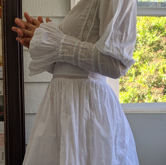 Dress - Picture 8 of 9